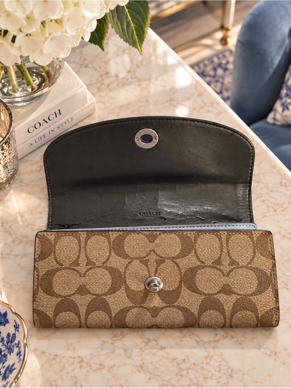 COACH Cornflower Blue & Brown Tea Rose Turnlock Wallet/Clutch - Picture 3 of 7